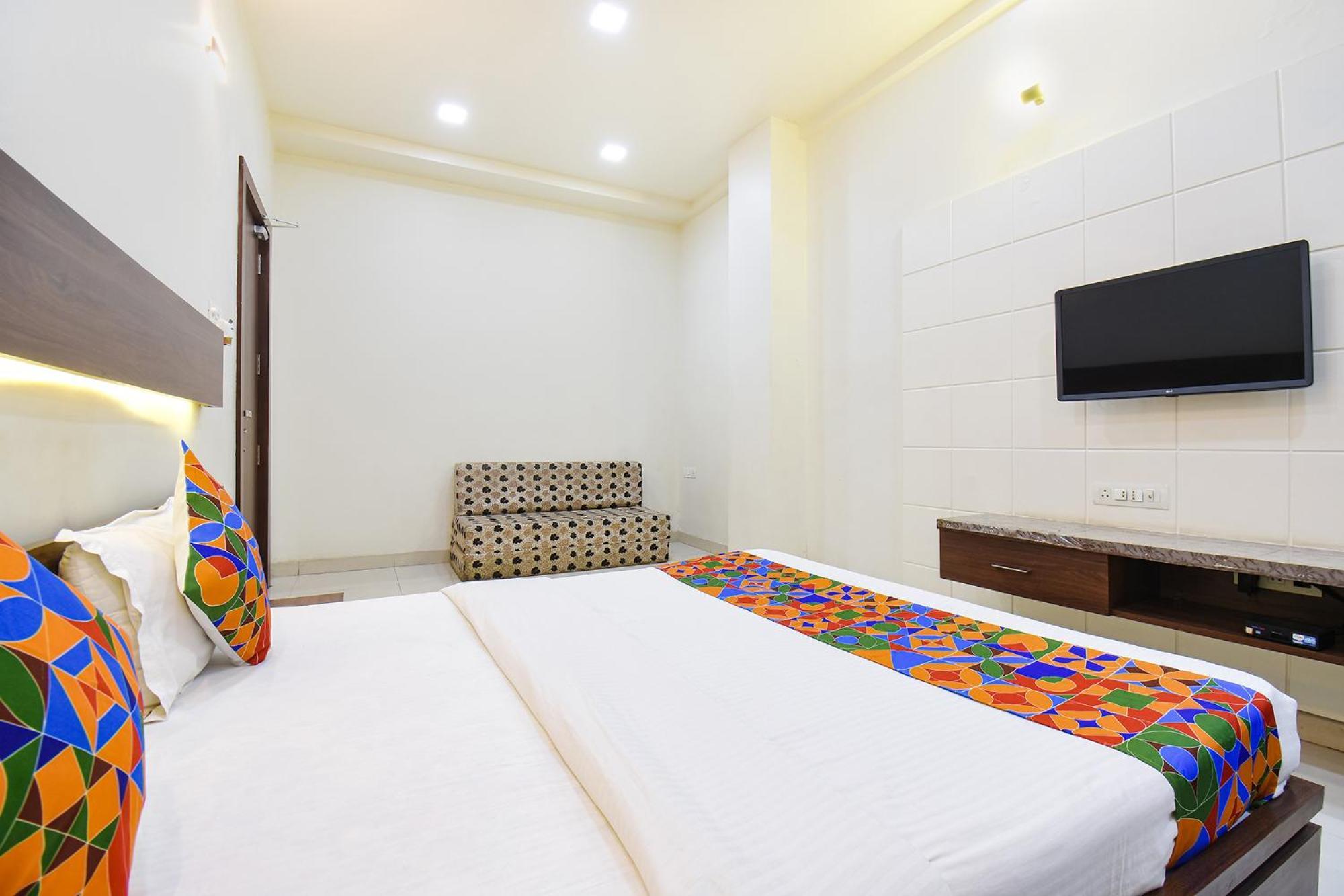 Fabhotel Royal Suits - Nr Mahadji Shinde Chhatri Pune Exterior foto
