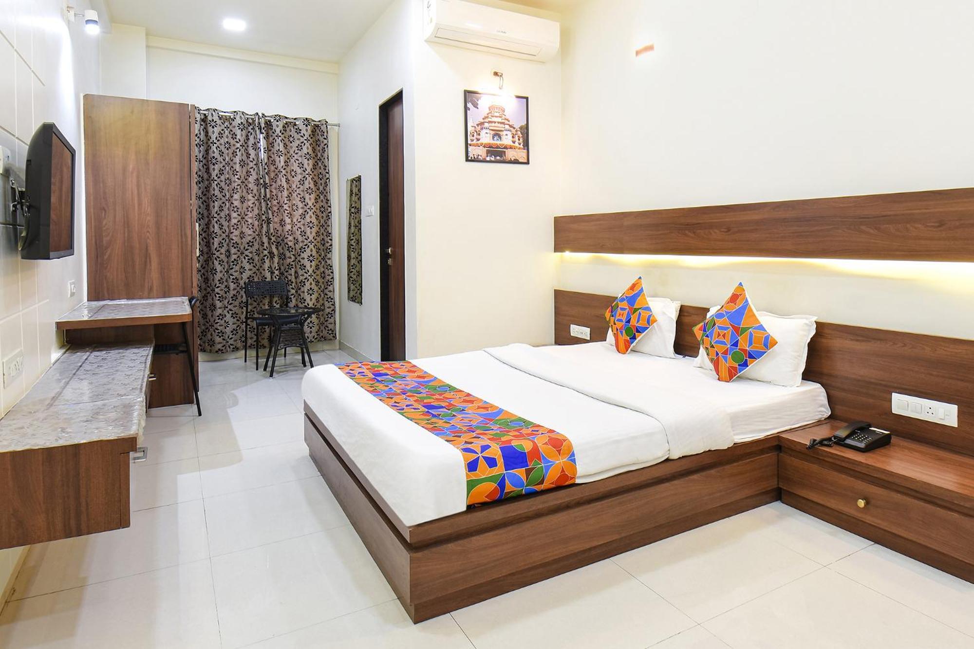 Fabhotel Royal Suits - Nr Mahadji Shinde Chhatri Pune Exterior foto